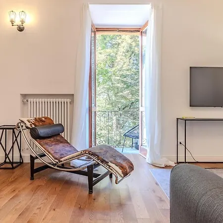 Blue 3 Spacious Family Apt, View & Parking * 코모