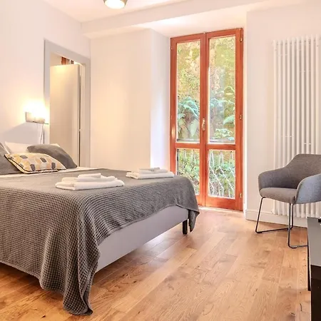 Blue 3 Spacious Family Apt, View & Parking * 코모