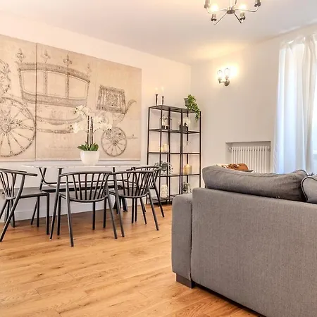 Apartment Blue 3 Spacious Family Apt, View & Parking *