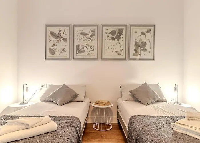 Blue Luxury Apt#3 アパート